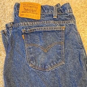 Levi's Classic Blue Jeans with Signature Pocket
